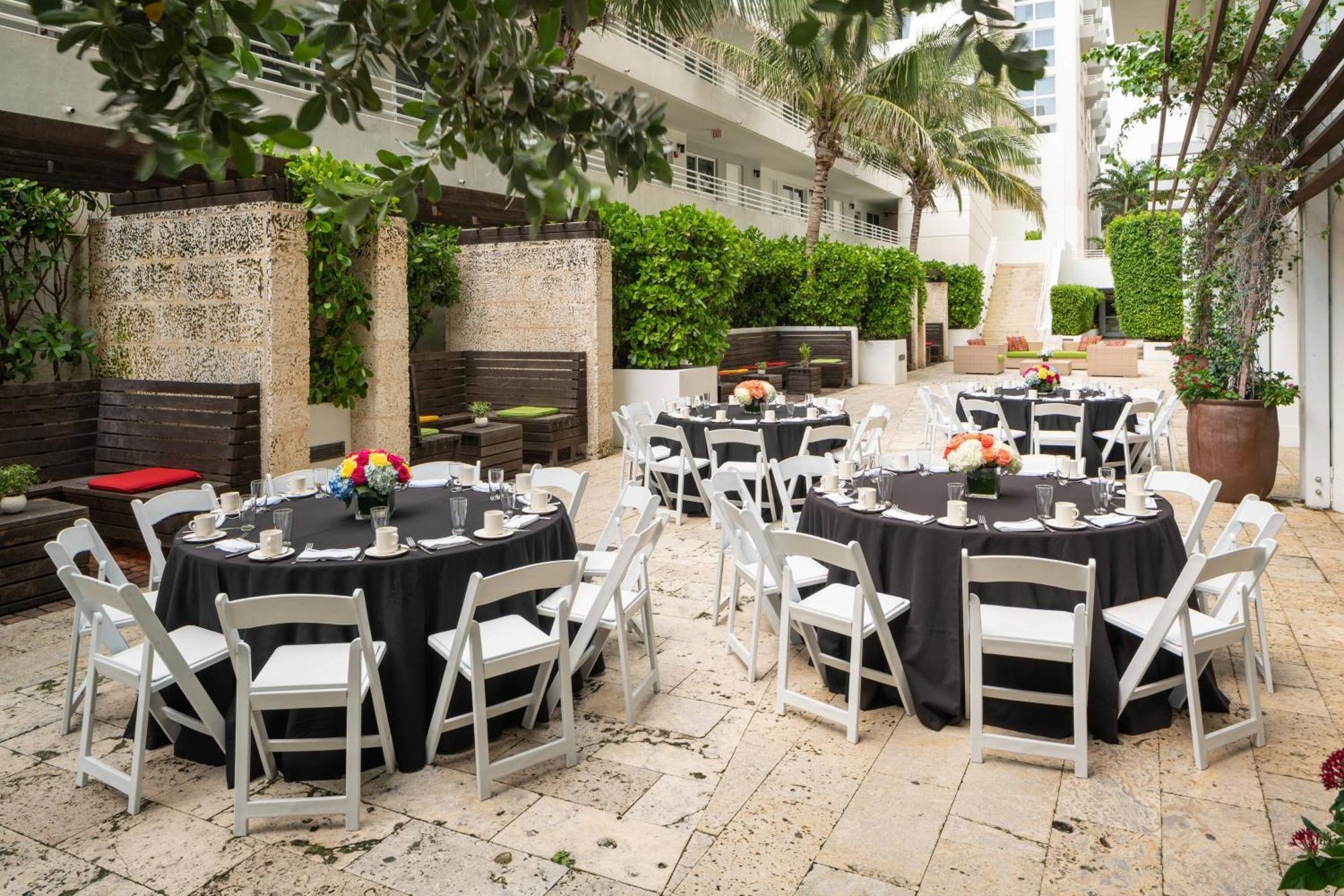 Royal Palm South Beach Miami, A Tribute Portfolio Resort Miami Beach Exterior foto